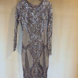 Betsy Adam, 10P beaded dress